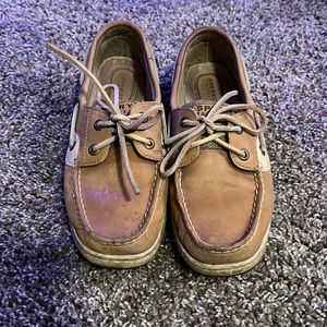 Sperry topsiders